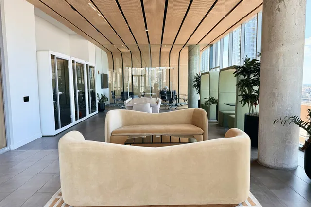 $2,445 | 311 West Illinois Street, Unit 1911, Chicago, IL 60654