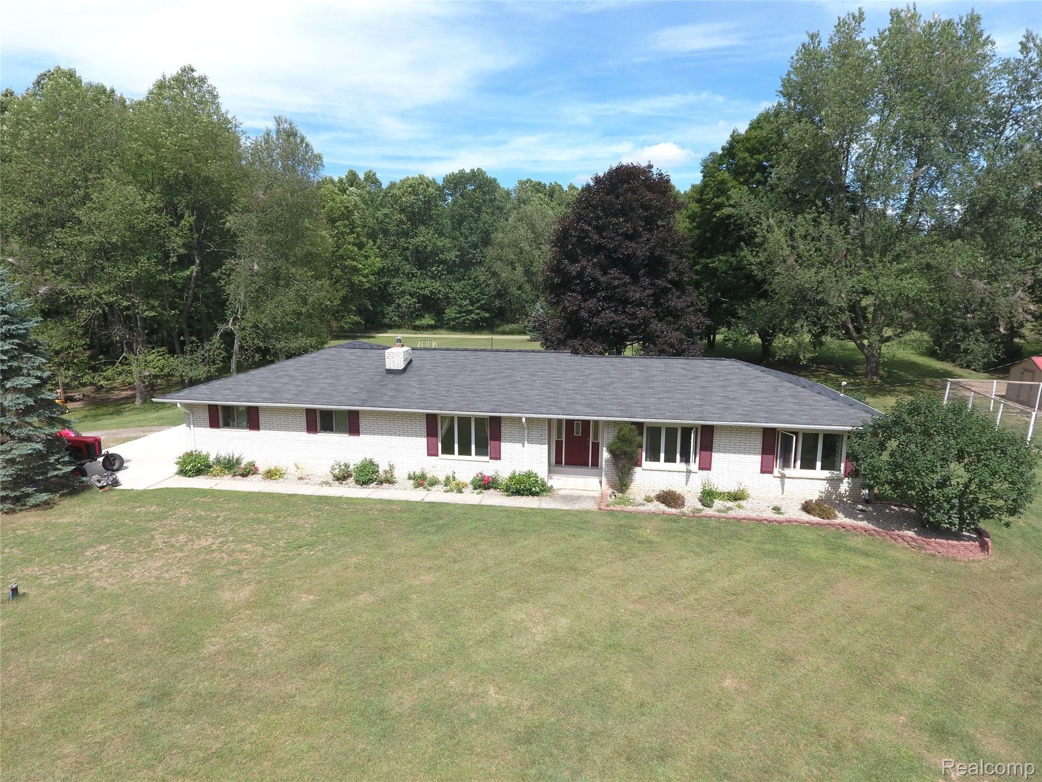 4521 Hough Road Dryden, MI 48428 - Photo 24 of 27 DJI_0015.JPG