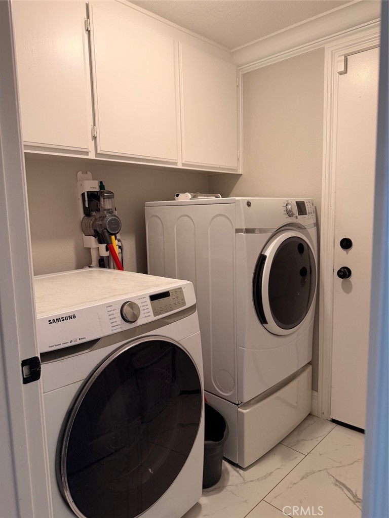 17289 Armintrout Drive Riverside, CA 92504 - Photo 31 of 58 Laundry Room