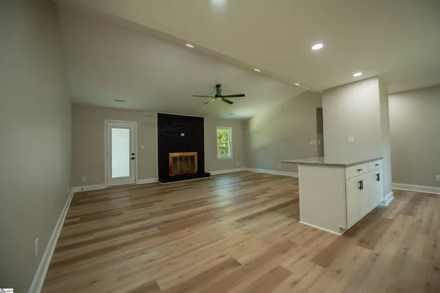 $309,900 | 114 Saluda Street, Spartanburg, SC 29301