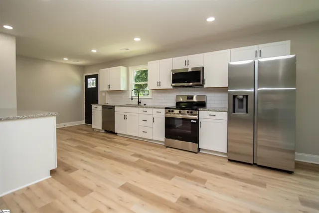 $309,900 | 114 Saluda Street, Spartanburg, SC 29301