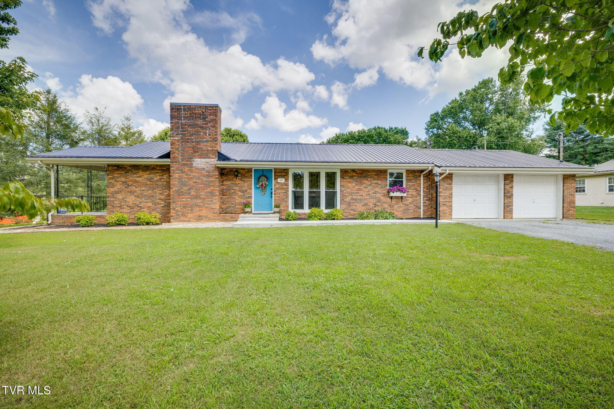 576 Buckingham Road Gray, TN 37615 - Photo 1 of 49 001