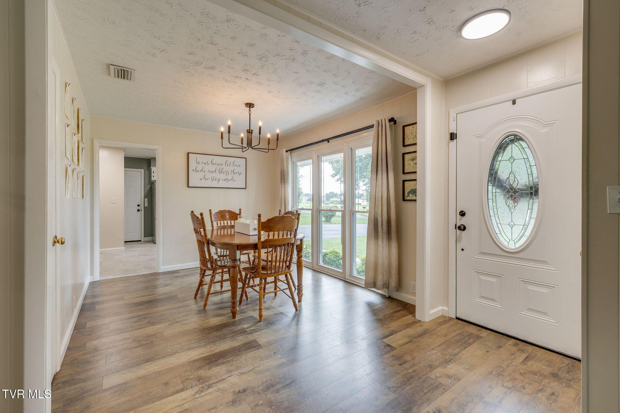 576 Buckingham Road Gray, TN 37615 - Photo 11 of 49 010
