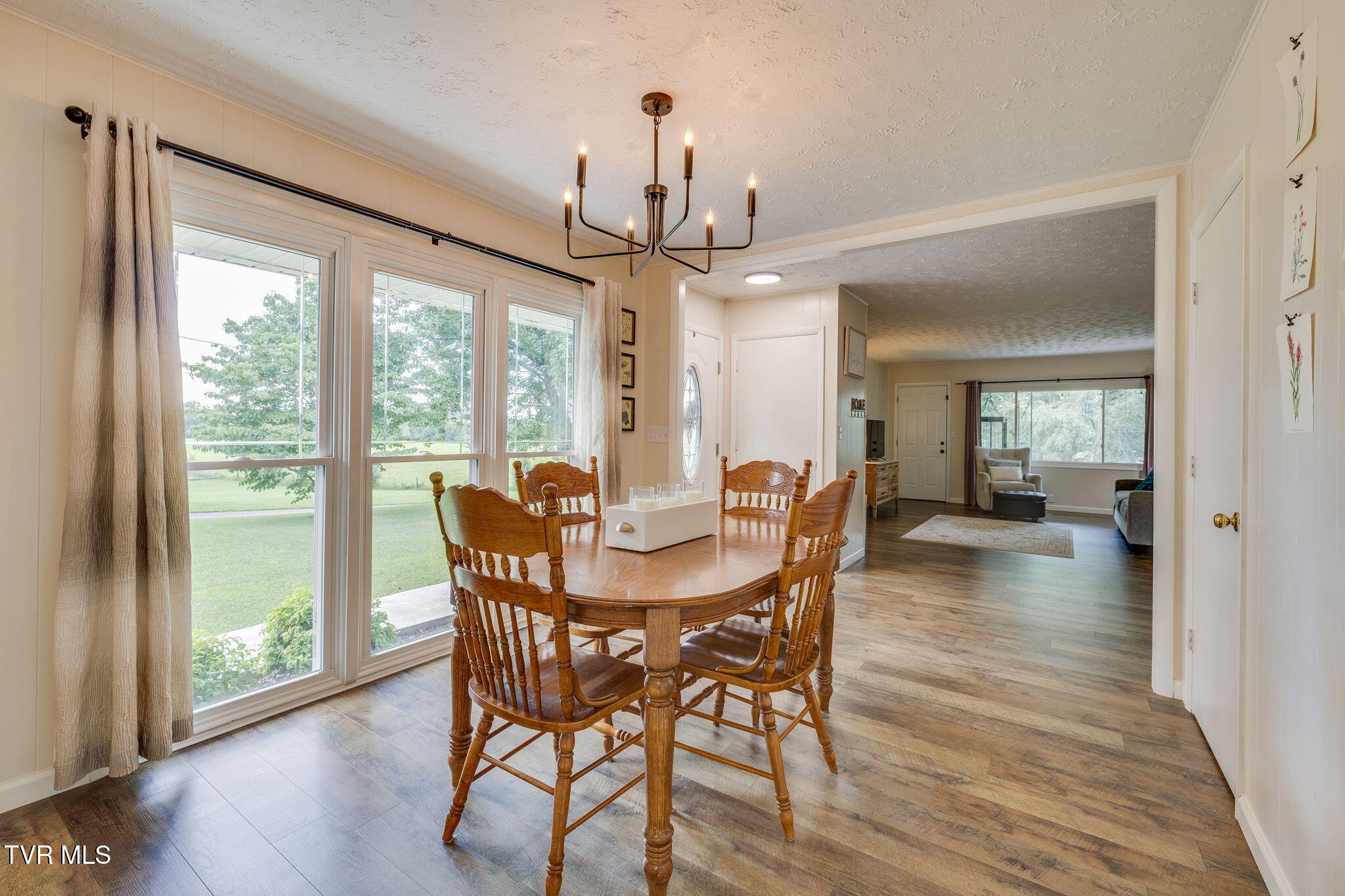 576 Buckingham Road Gray, TN 37615 - Photo 12 of 49 011