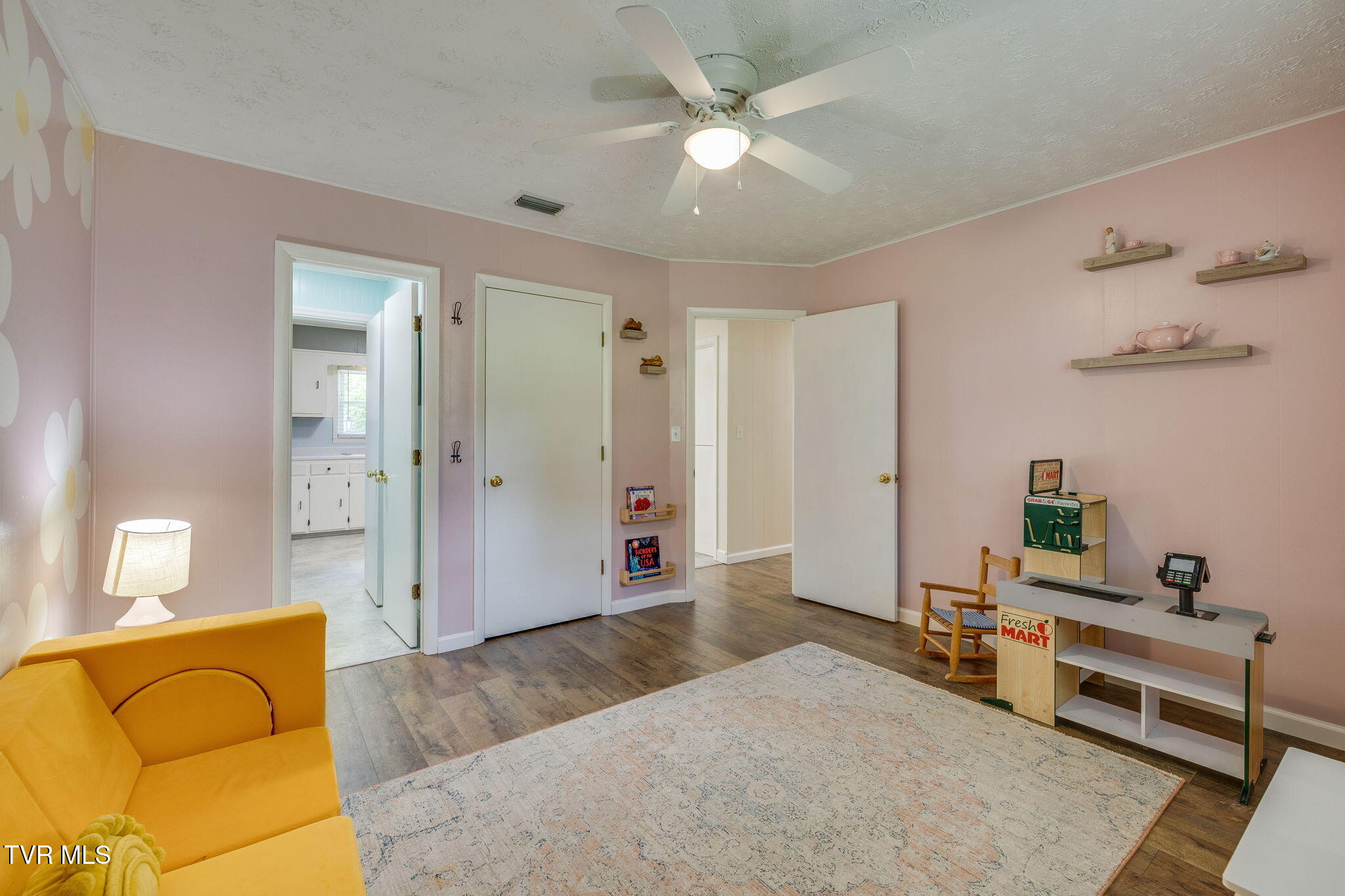 576 Buckingham Road Gray, TN 37615 - Photo 22 of 49 021