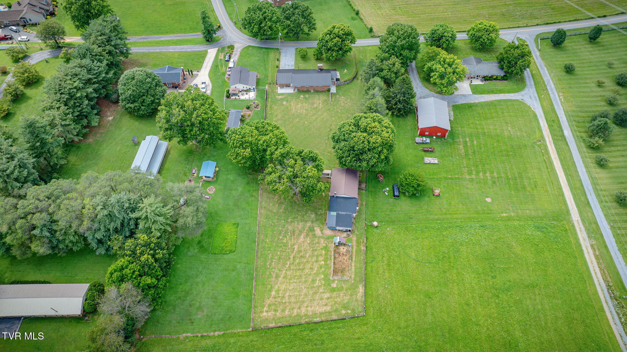 576 Buckingham Road Gray, TN 37615 - Photo 47 of 49 104
