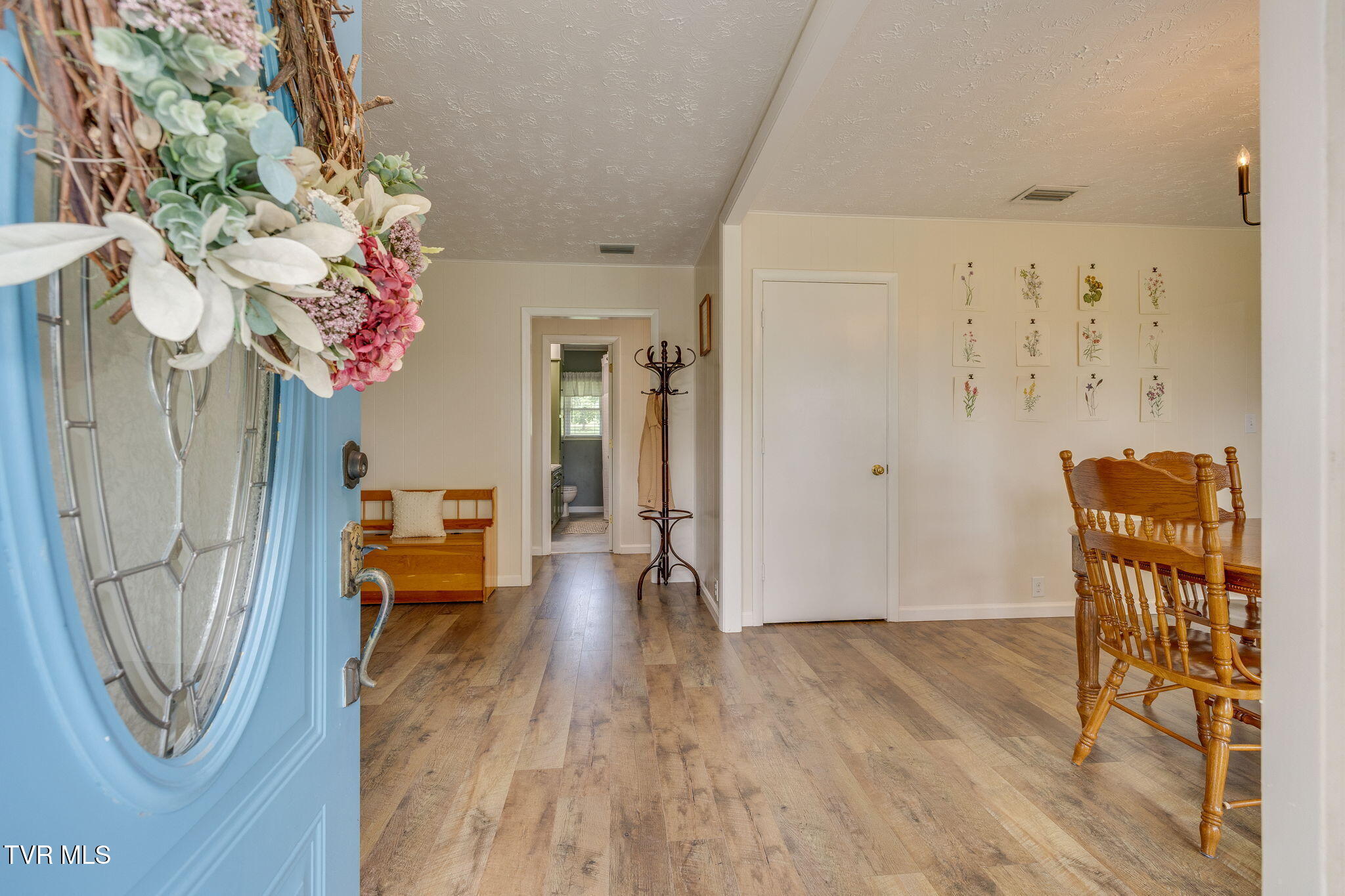 576 Buckingham Road Gray, TN 37615 - Photo 6 of 49 005