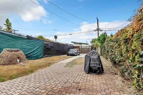 a car parked in front of a house