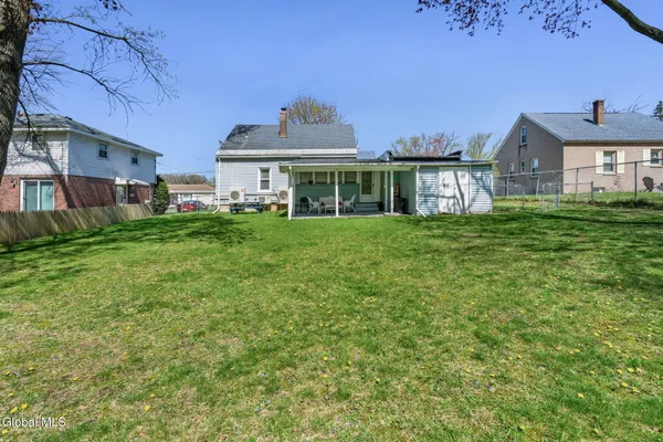 $2,800 | 234 Osborne Road, Colonie, NY 12205