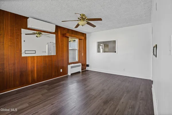 $2,800 | 234 Osborne Road, Colonie, NY 12205
