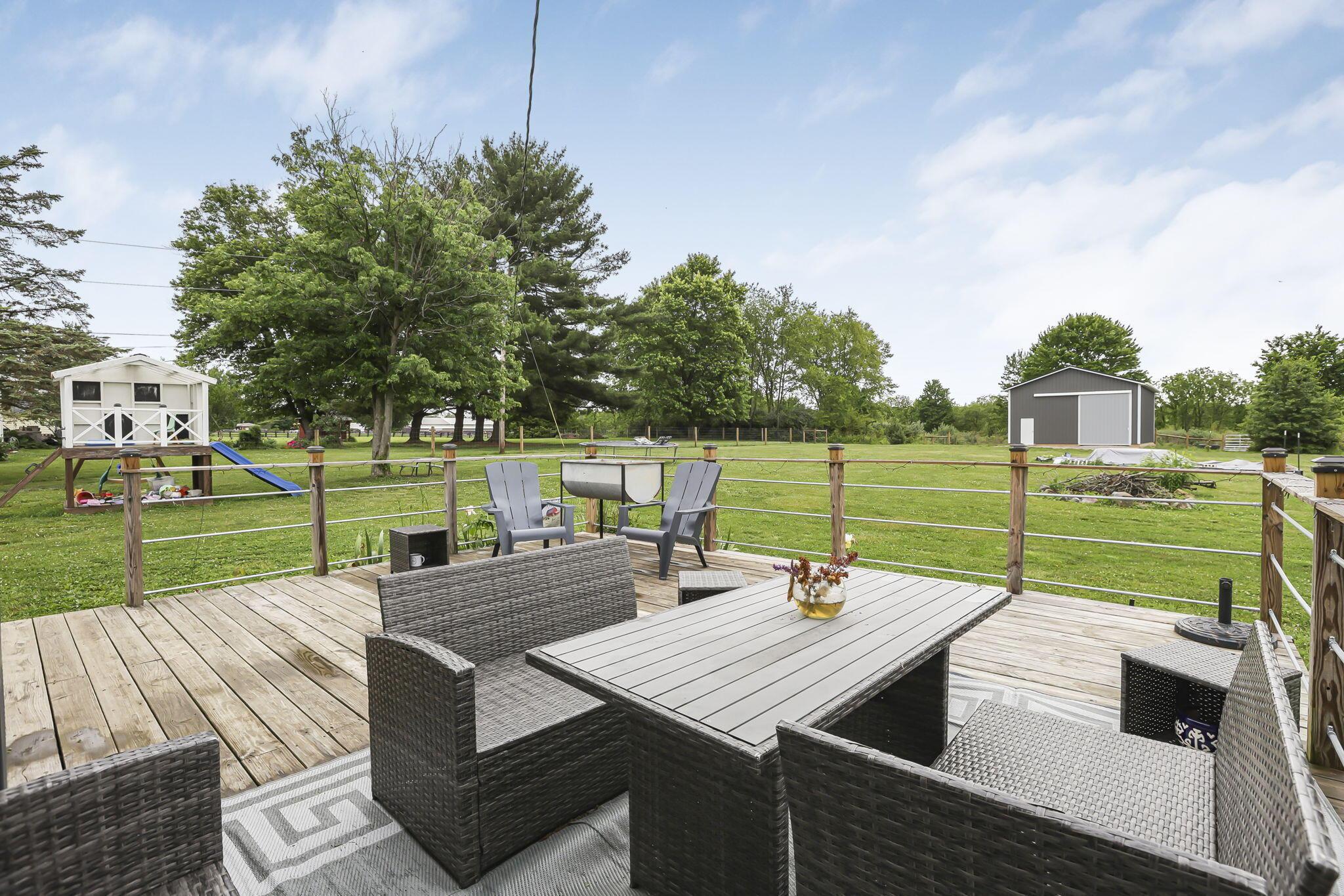 25864 Shoemaker Road Circleville, OH 43113 - Photo 9 of 85 9-web-or-mls-939A6525
