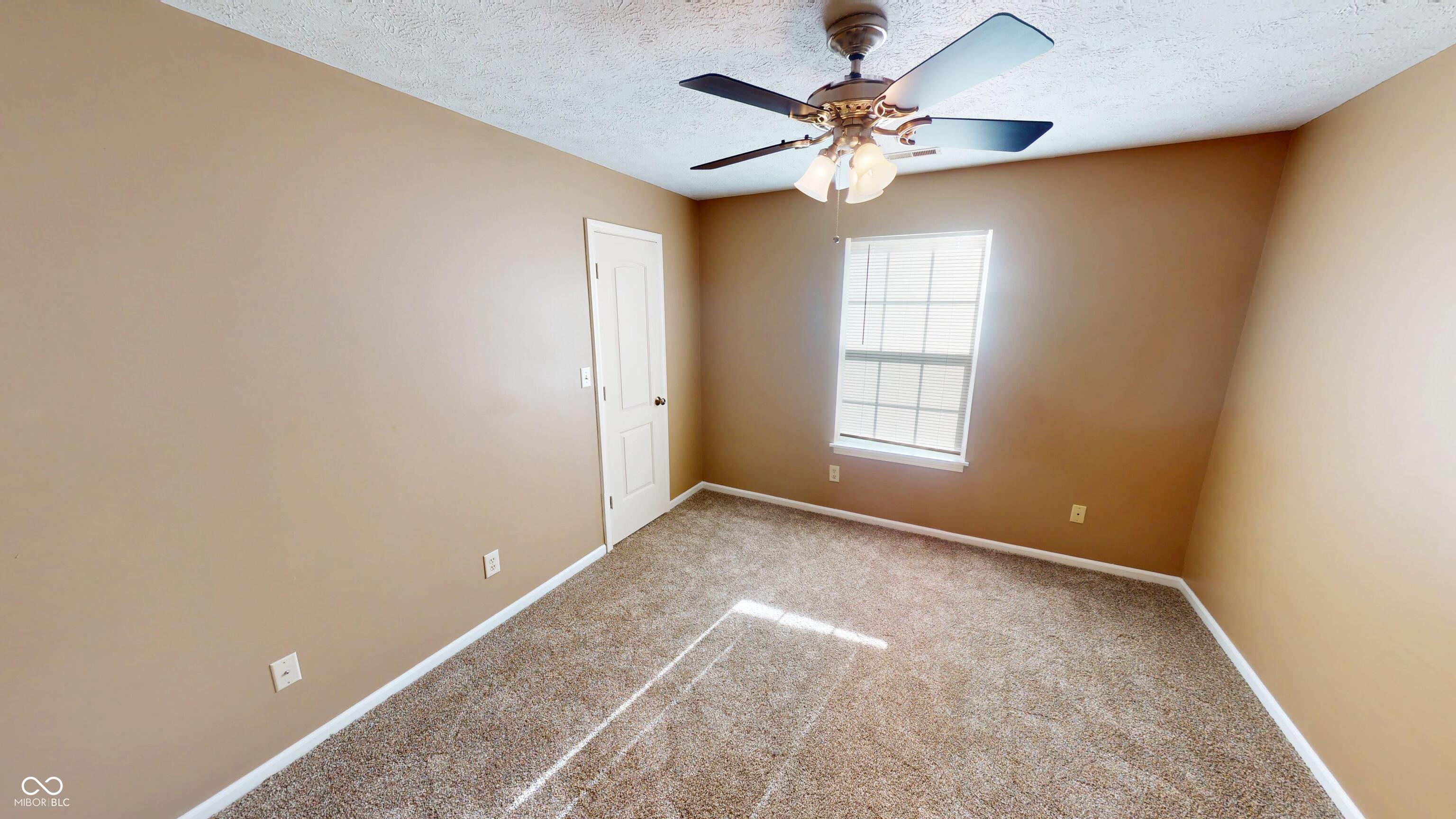 1096 Bumblebee Way Greenfield, IN 46140 - Photo 24 of 57