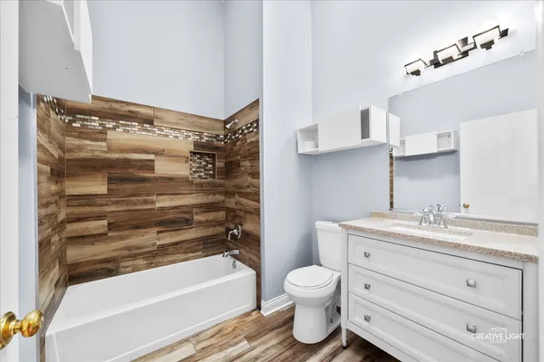 $350,000 | 1969 Bayview Lane, Aurora, IL 60506