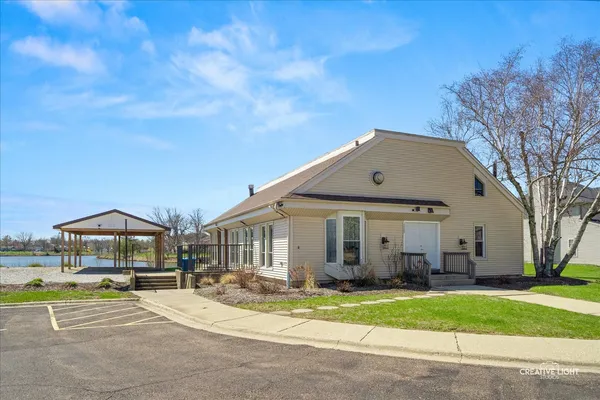 $350,000 | 1969 Bayview Lane, Aurora, IL 60506