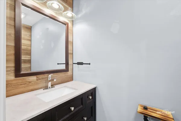 $350,000 | 1969 Bayview Lane, Aurora, IL 60506