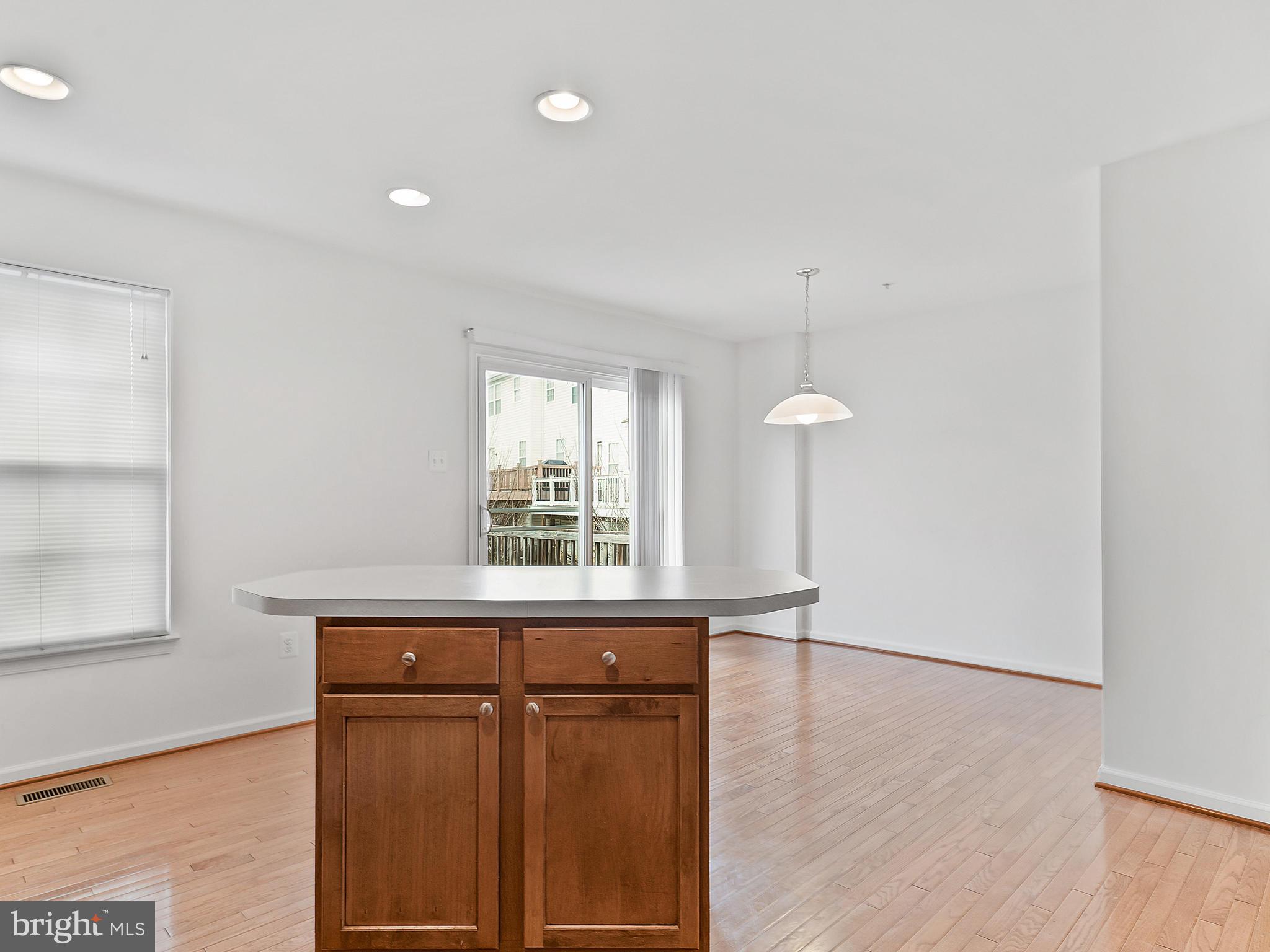7085 Water Oak Road, Unit 72 Elkridge, MD 21075 - Photo 7 of 29 Gallery Image 7