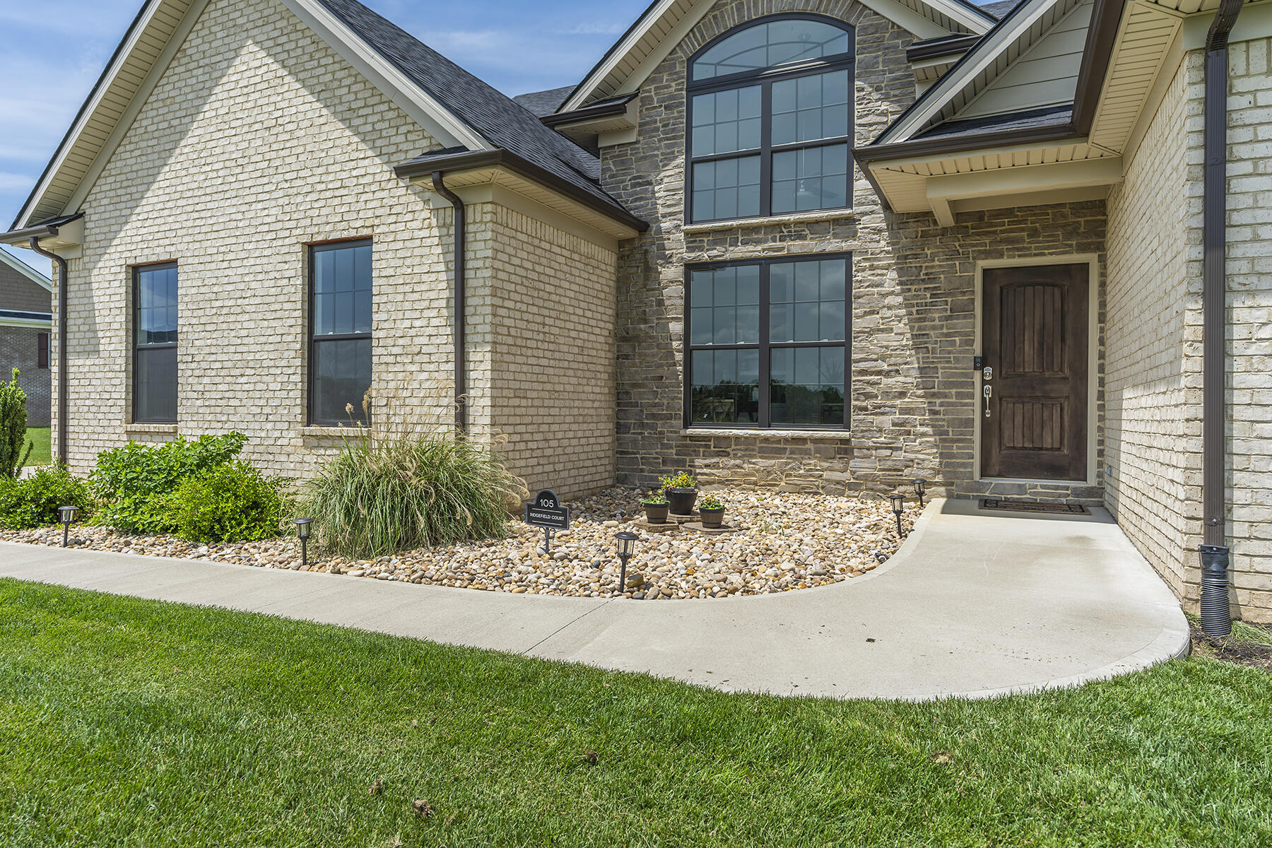 105 RIDGEFIELD Drive Nicholasville, KY 40356 - Photo 4 of 58 105ridgefield04 copy