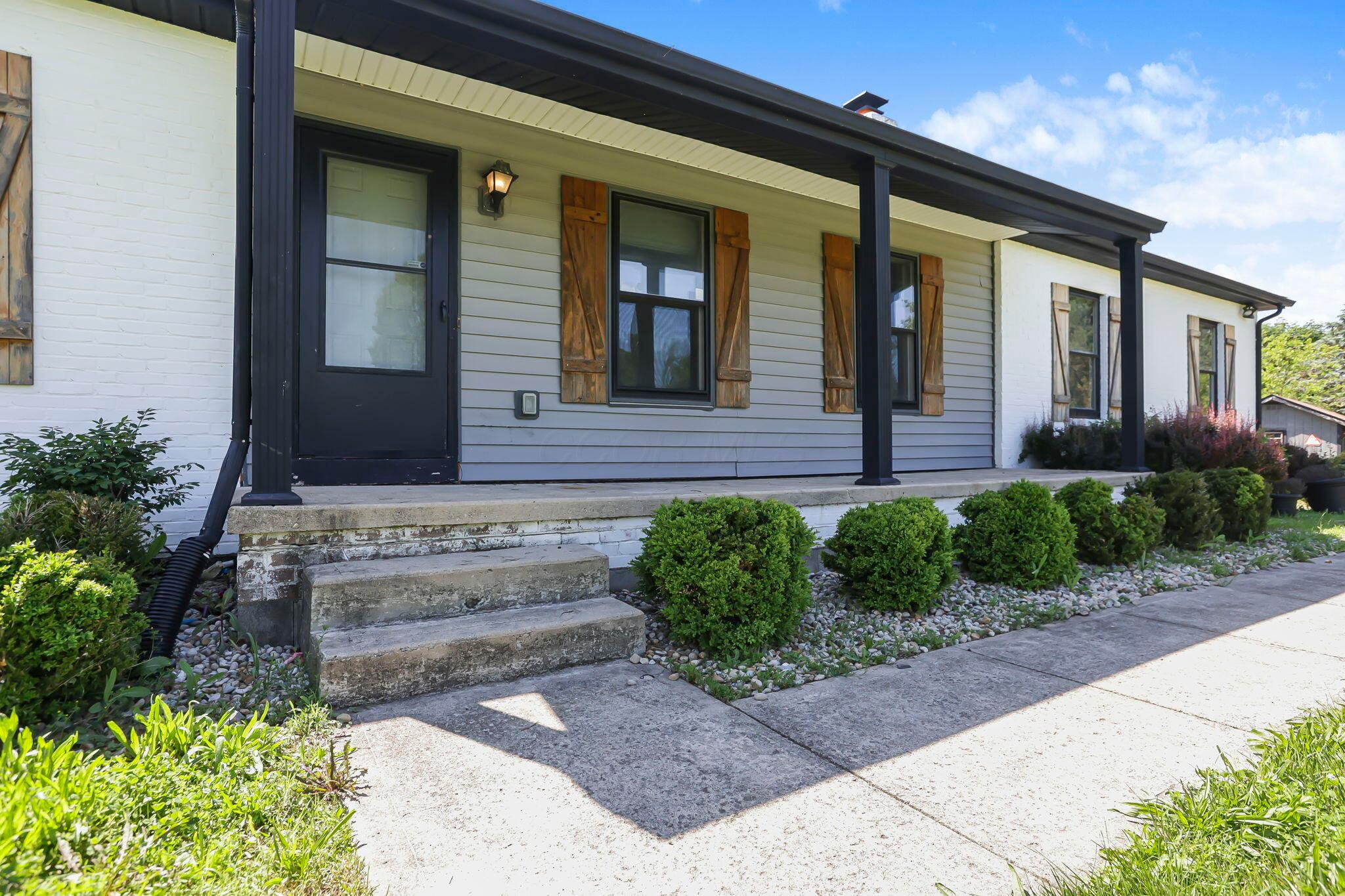 7611 Young Road Orient, OH 43146 - Photo 5 of 69 IMG_0796