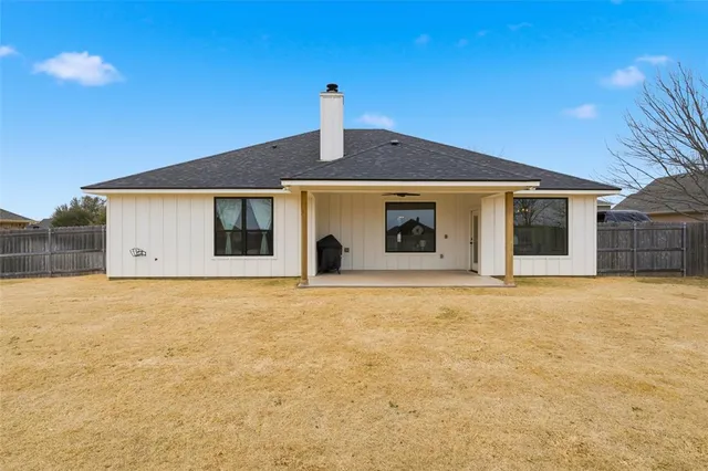 $399,900 | 5444 Zavalla Drive, Waco, TX 76708