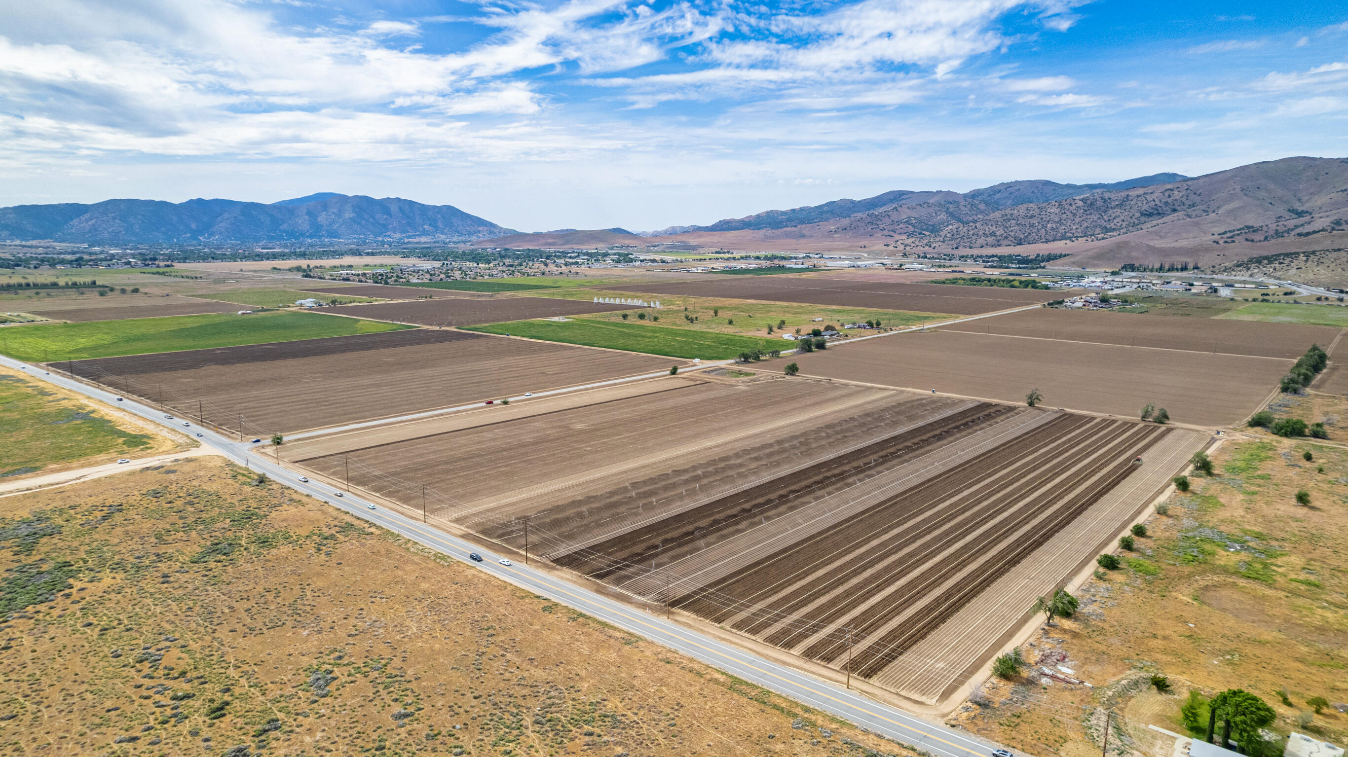 Highline Tehachapi, CA 93561 - Photo 9 of 14 a view of a lake with a mountain