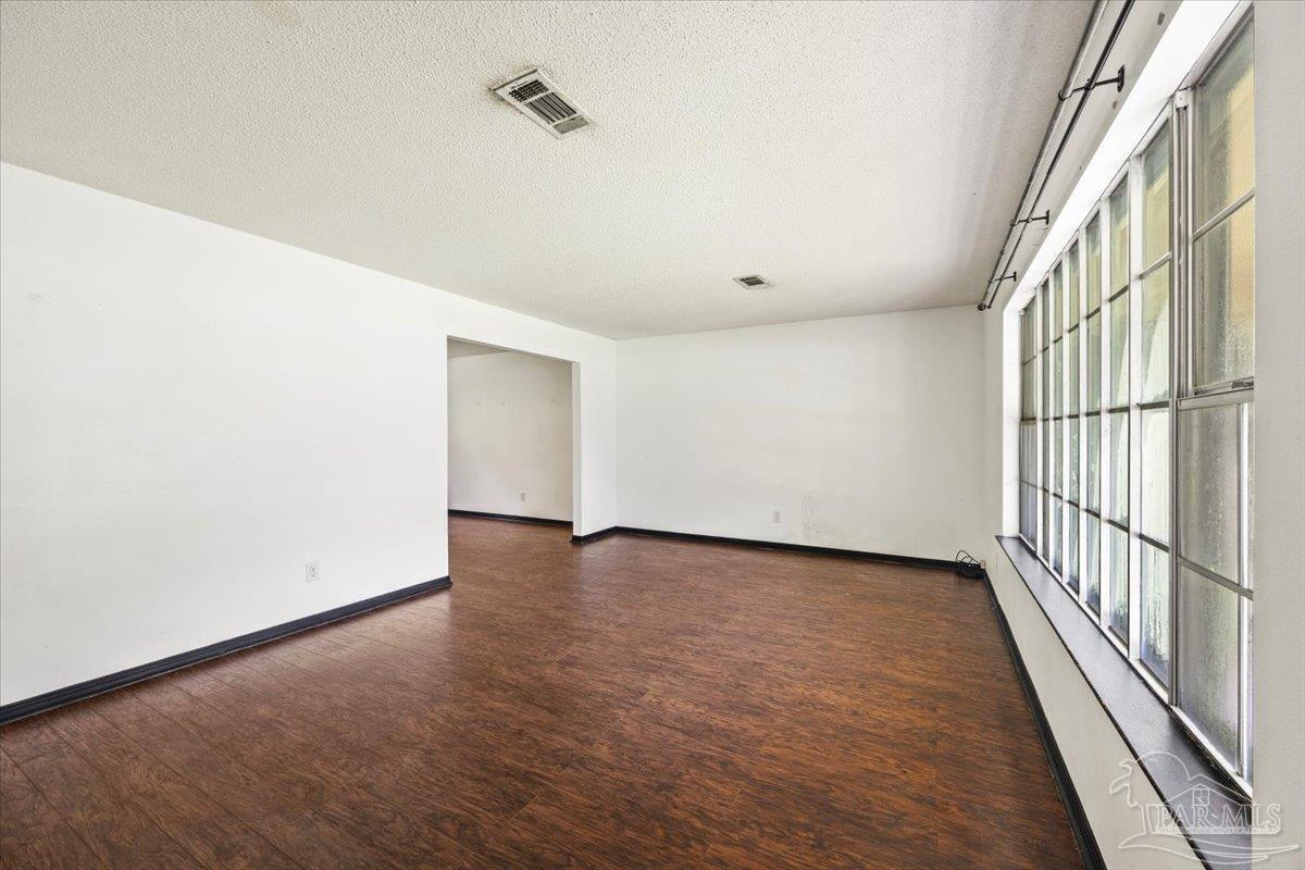 1054 Stillbrook Road Pensacola, FL 32514 - Photo 4 of 24 Gallery Image 4