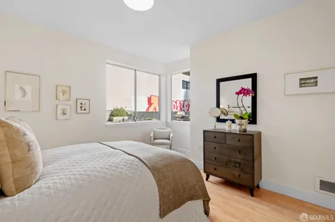 $499,000 | 2300 Broadway, Unit 7, Oakland, CA 94612