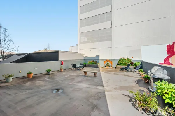 $530,000 | 2300 Broadway, Unit 7, Oakland, CA 94612