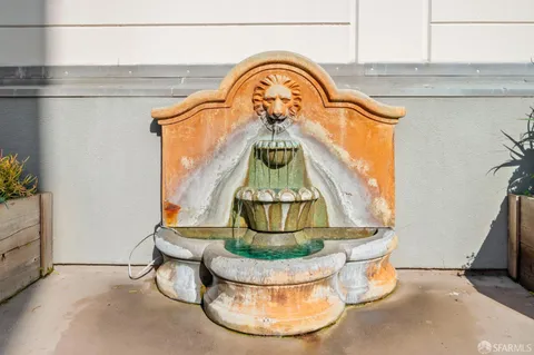 $499,000 | 2300 Broadway, Unit 7, Oakland, CA 94612