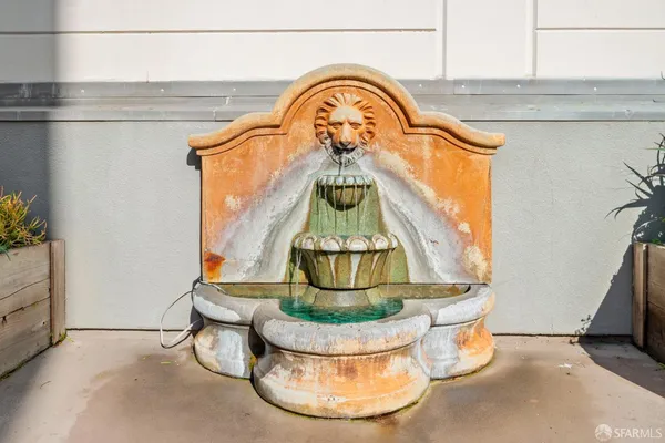 $530,000 | 2300 Broadway, Unit 7, Oakland, CA 94612