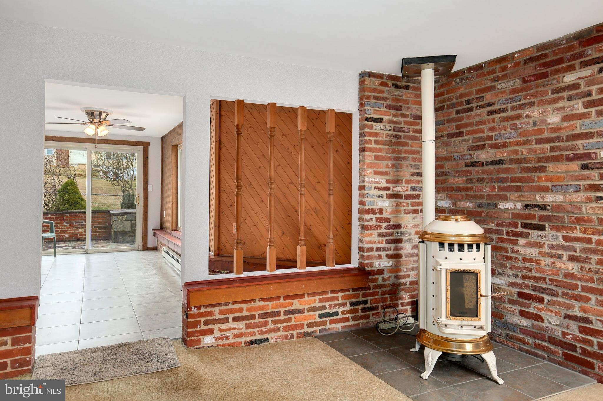 17227 Donora Road Silver Spring, MD 20905 - Photo 19 of 41