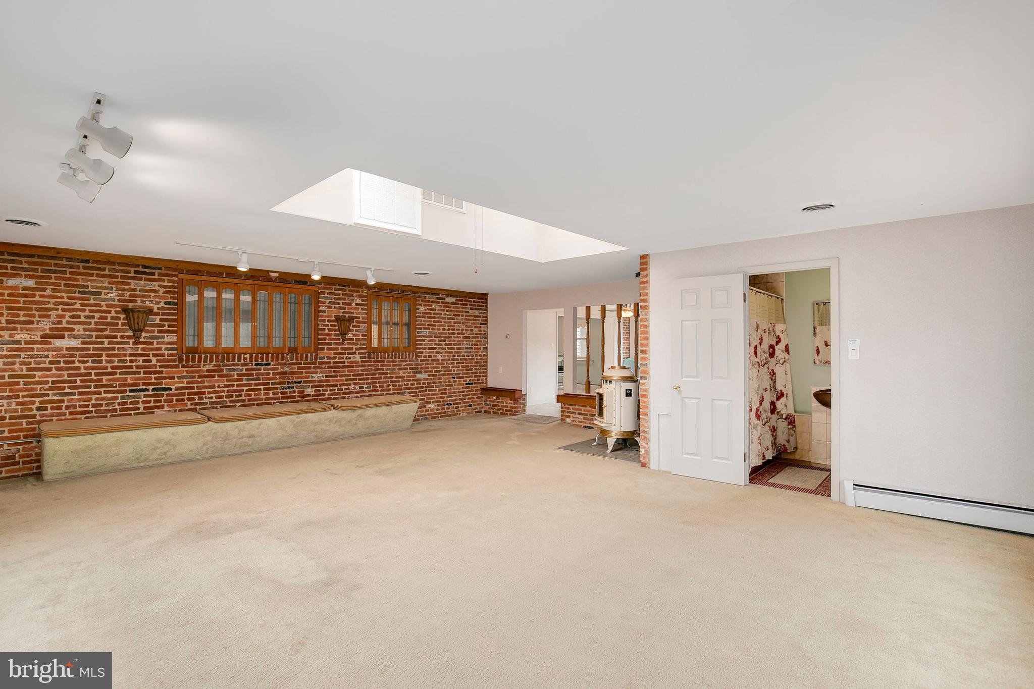 17227 Donora Road Silver Spring, MD 20905 - Photo 22 of 41