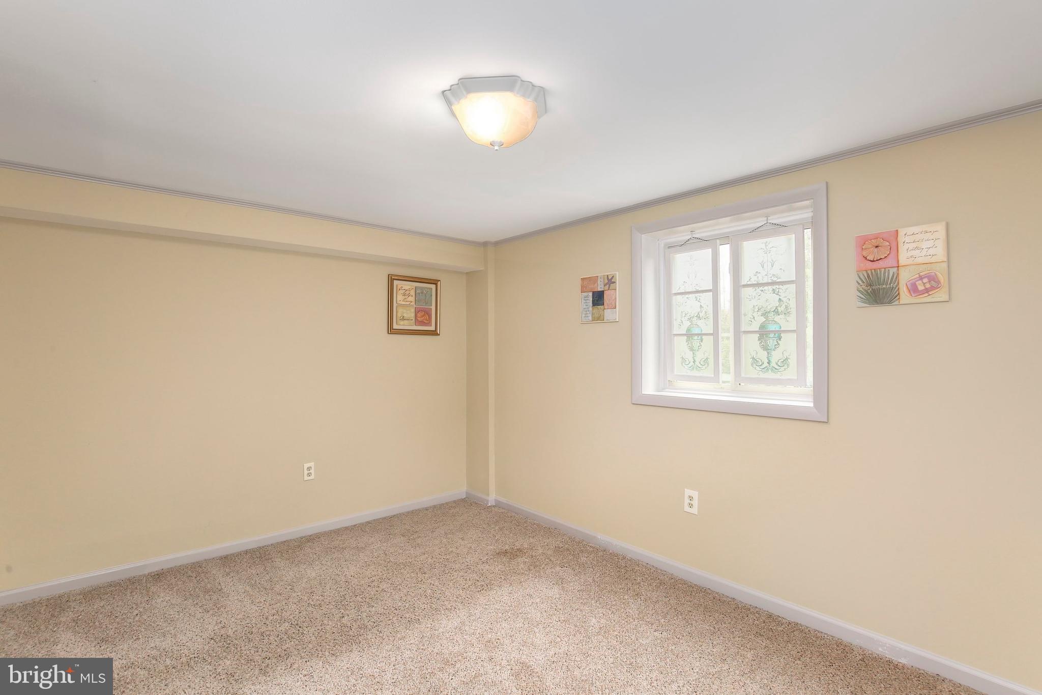 17227 Donora Road Silver Spring, MD 20905 - Photo 35 of 41