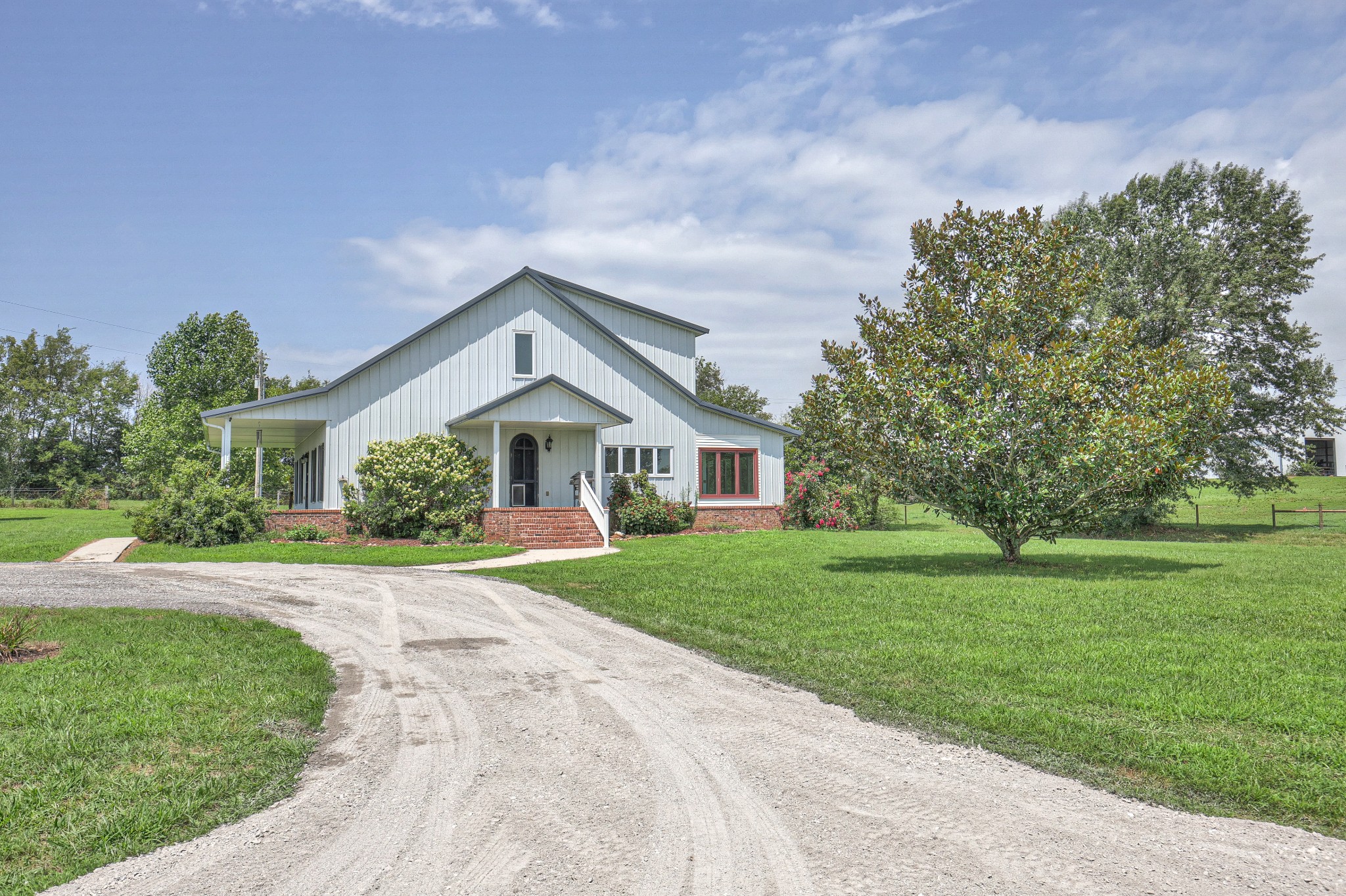 114 Dixon Road Shelbyville, TN 37160 - Photo 5 of 58 Gallery Image 5