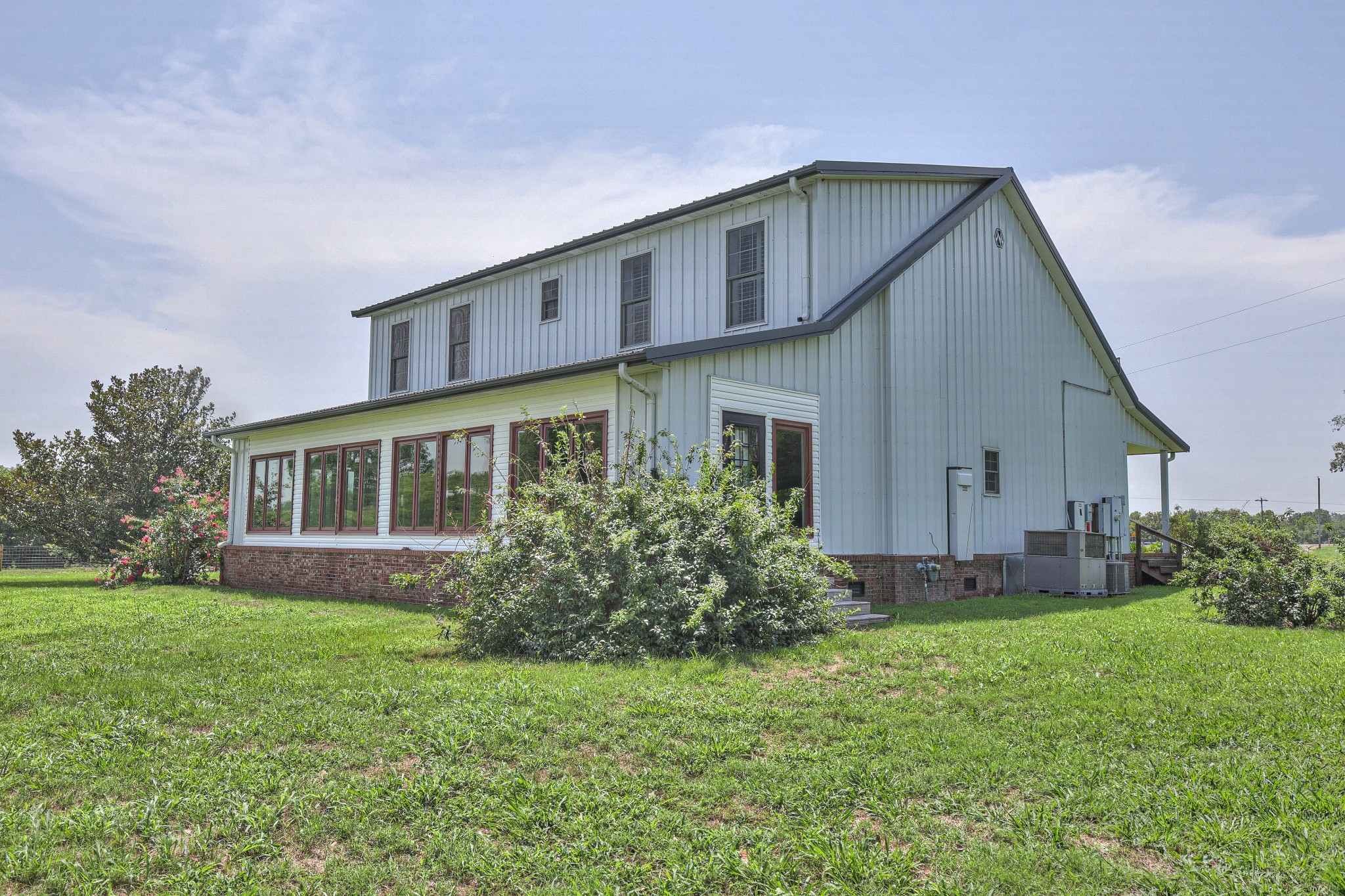114 Dixon Road Shelbyville, TN 37160 - Photo 7 of 58 Gallery Image 7
