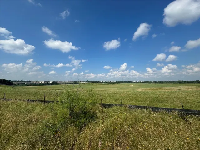 $6,000,000 | 3000 Sunrise Road, Round Rock, TX 78665