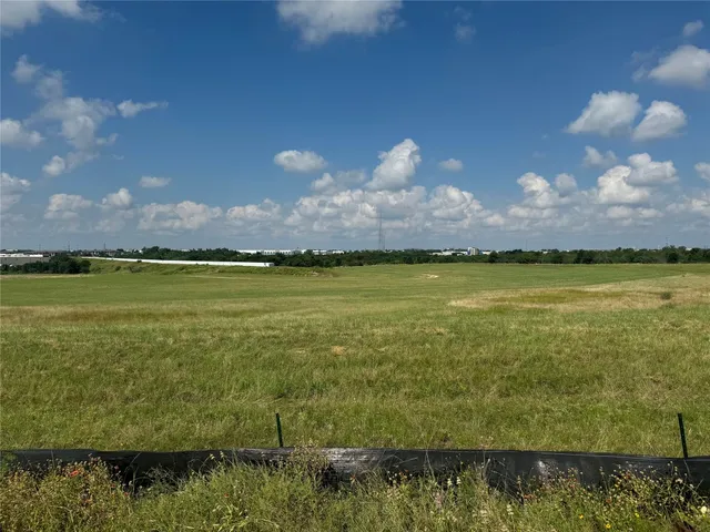 $6,000,000 | 3000 Sunrise Road, Round Rock, TX 78665