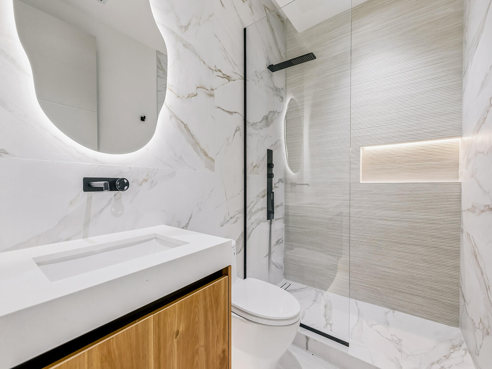 16 South Exuma Road Key Largo, FL 33037 - Photo 23 of 23 Full Bath