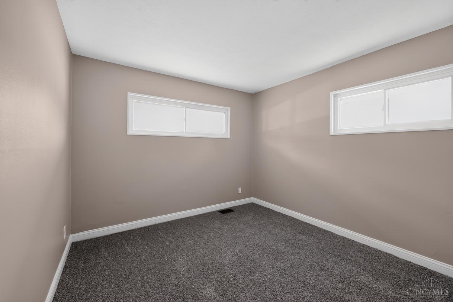 8745 Daly Road Cincinnati, OH 45231 - Photo 20 of 31 Gallery Image 20