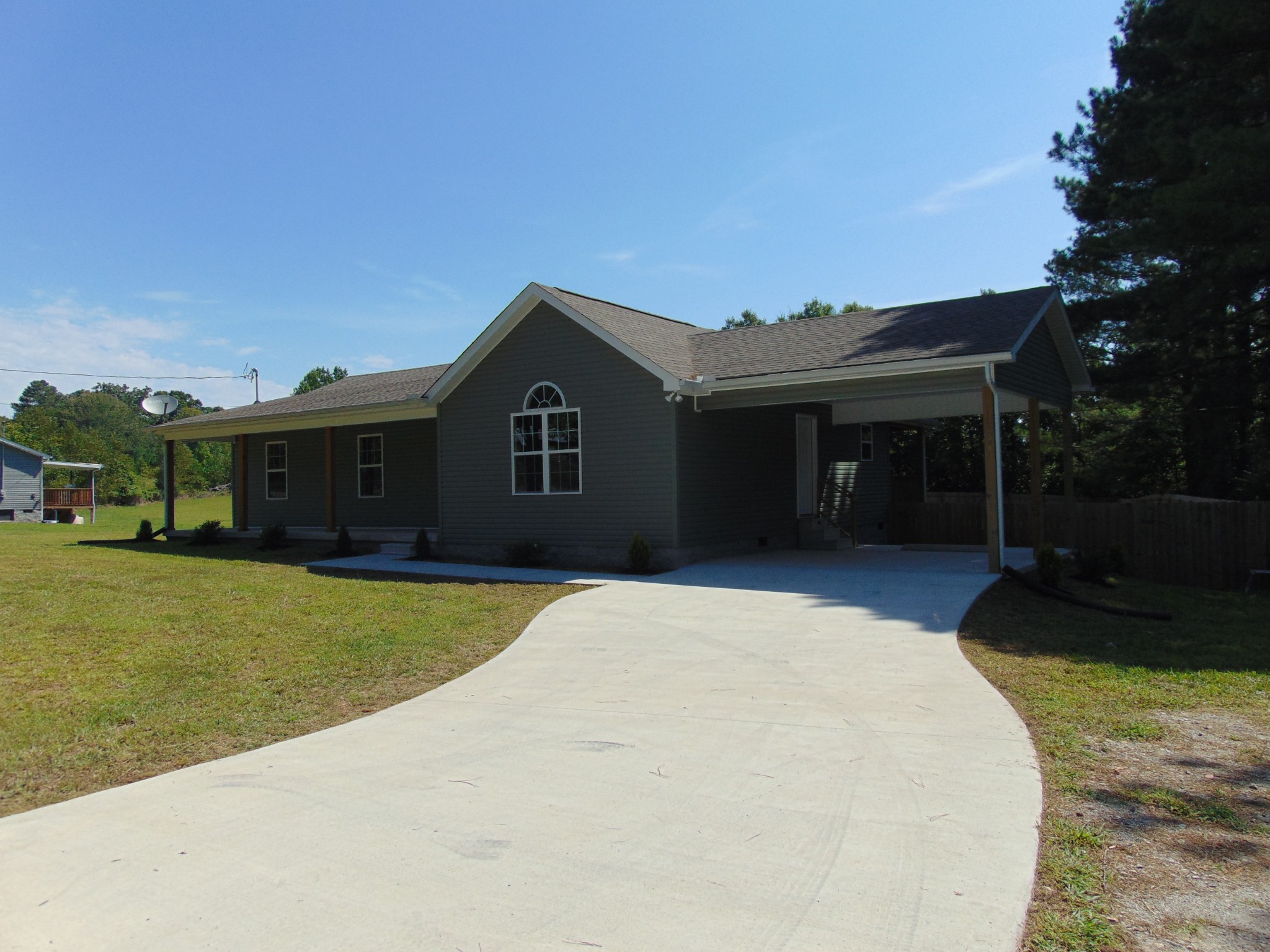 3812 Buffalo Road Summertown, TN 38483 - Photo 4 of 40 Gallery Image 4