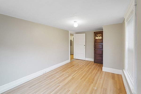 10 Ellsworth Street Worcester, MA 01610 - Photo 5 of 36
