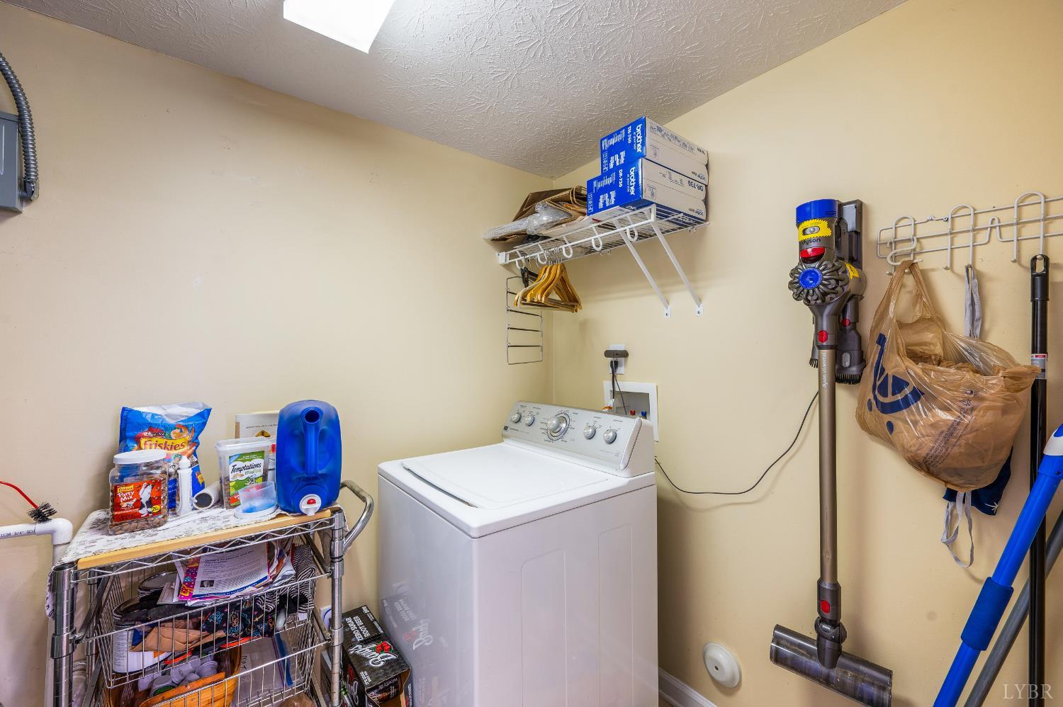 1011 Middle View Drive Forest, VA 24551 - Photo 15 of 44 a utility room with dryer and washer