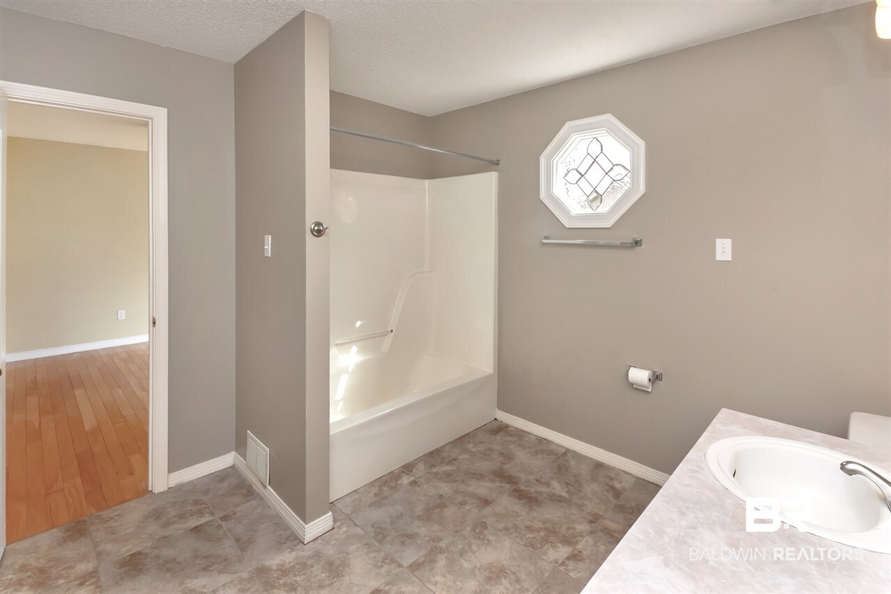 6478 Cedar Bend Court, Unit D Mobile, AL 36608 - Photo 22 of 39 Gallery Image 22