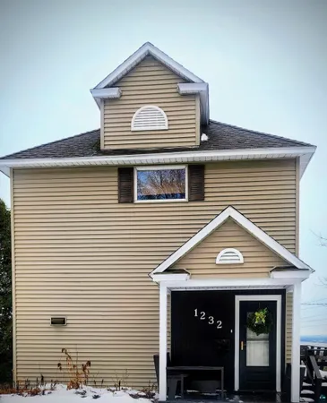 $320,000 | 1232 West 5th Street, Duluth, MN 55806