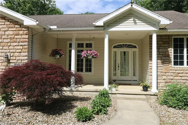 $438,500 | 8503 Risden Road, Vermilion, OH 44089