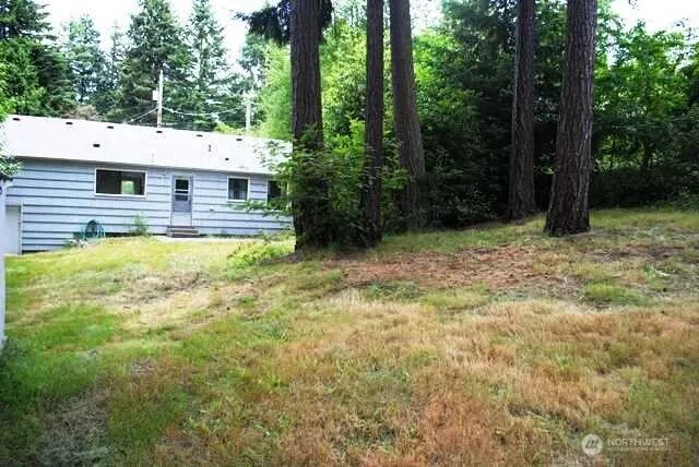 $2,300 | 14547 Ashworth Avenue North, Shoreline, WA 98133