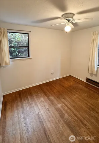 $2,300 | 14547 Ashworth Avenue North, Shoreline, WA 98133