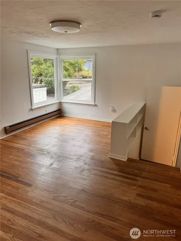 $2,300 | 14547 Ashworth Avenue North, Shoreline, WA 98133