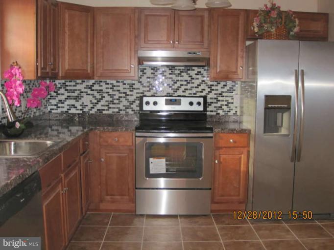 3010 Essex Road Baltimore, MD 21207 - Photo 1 of 15 Kitchen