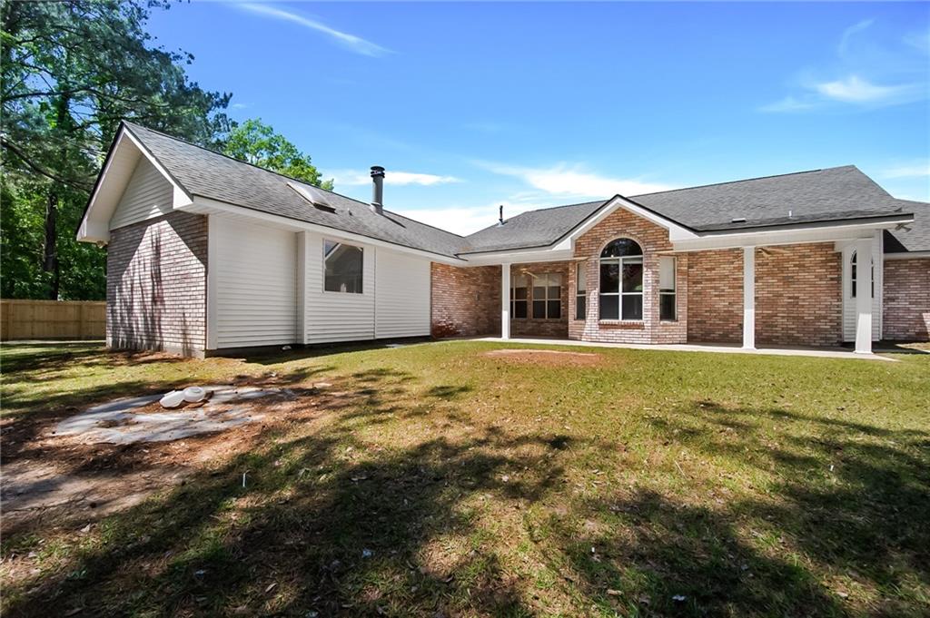 14 Lorio Lane Mandeville, LA 70448 - Photo 31 of 35