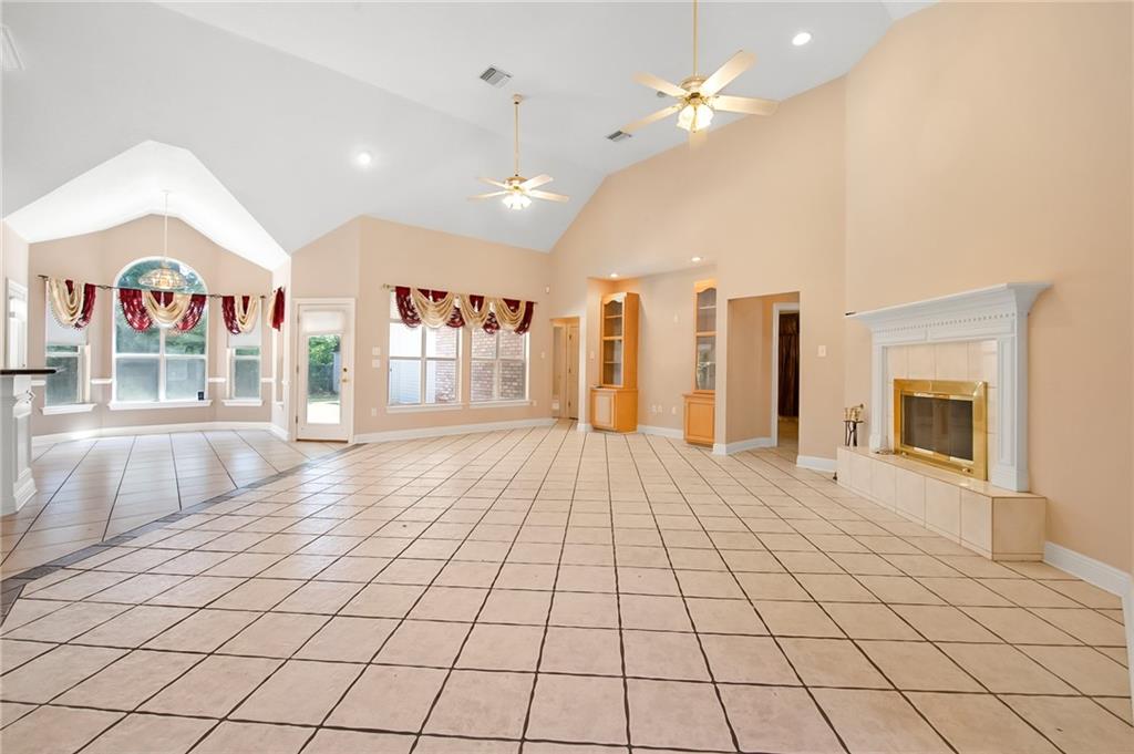 14 Lorio Lane Mandeville, LA 70448 - Photo 5 of 35